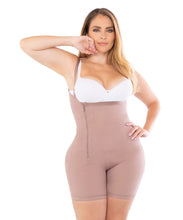 Load image into Gallery viewer, Faja alta compresión media pierna con cierre lateral REF. 12048