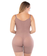 Load image into Gallery viewer, Faja alta compresión media pierna con cierre lateral REF. 12048