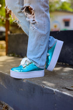Load image into Gallery viewer, Marysol Sneakers
