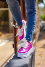 Load image into Gallery viewer, Marysol Sneakers
