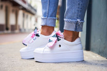 Load image into Gallery viewer, Leticia Sneakers
